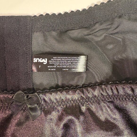 plus size retro style suspender belt - Picture 5 of 6